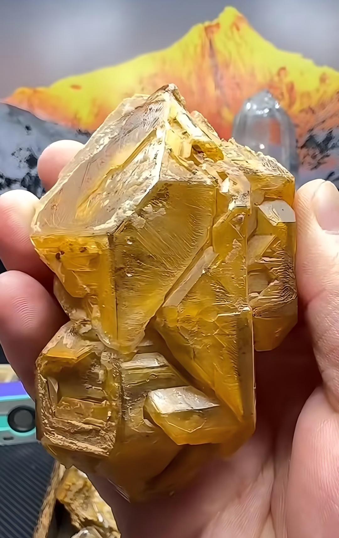黄泥骸骨水晶